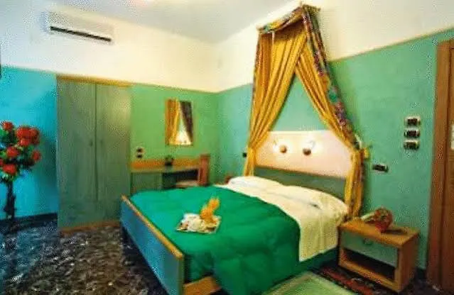 Hotel Maria Пиза 3*,